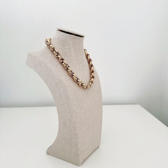 VINTAGE 1980s GIVENCHY GOLD TONE LINK CHAIN NECKLACE 4G LOGO CHARM - Picture 3 of 10